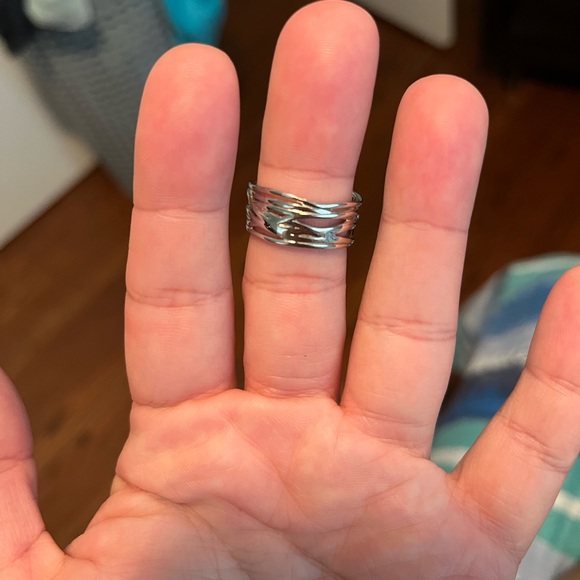 Women ring - Picture 3 of 3